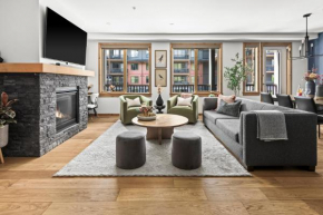 NEW Mountain View Luxury Condo in Stunning Spring Creek - Sleeps 7, Queen-Over-King Bunk, Walk to DTN, FREE Park Pass, HTub, Private Parking, 1300sqft!